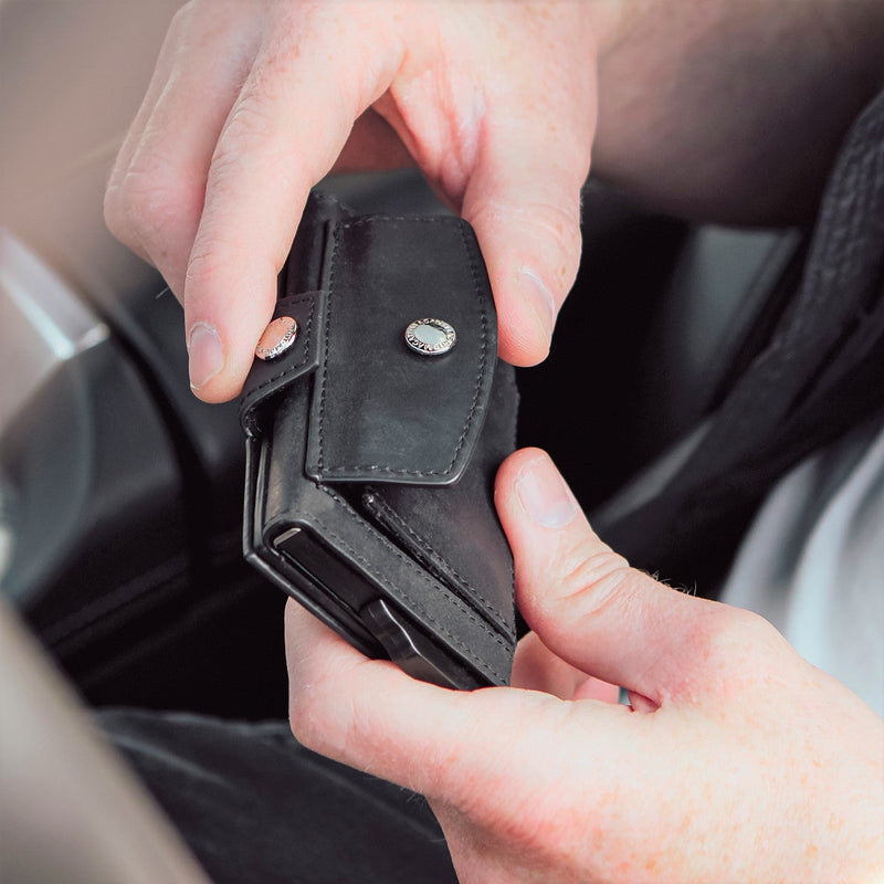 Pre-owned Slim Wallet ZANI mit Airtag Case - MAGATI